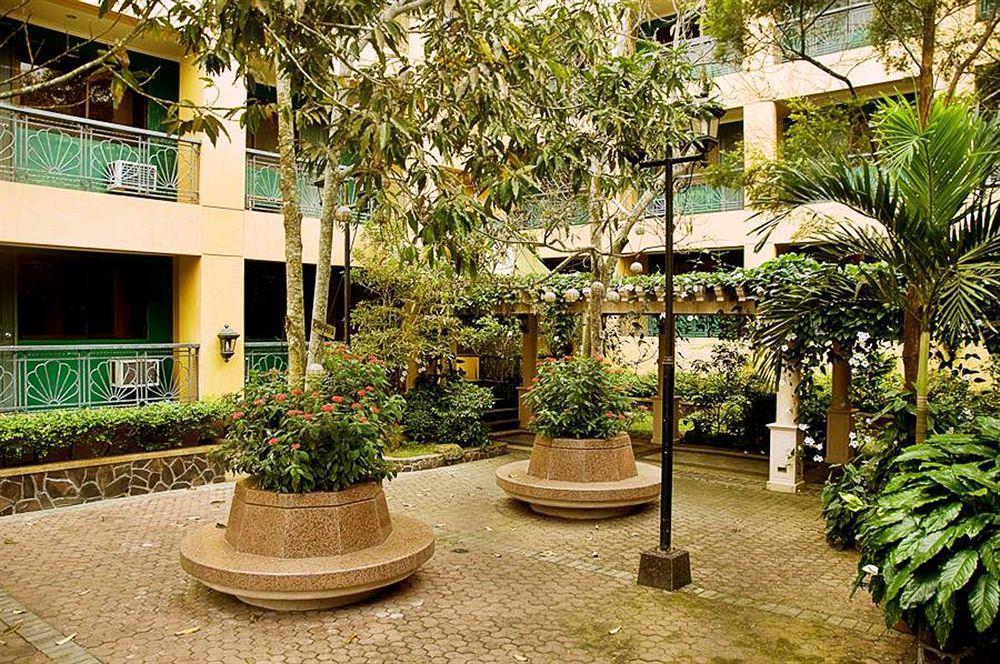 Sunrise Holiday Mansion Tagaytay City Exterior foto
