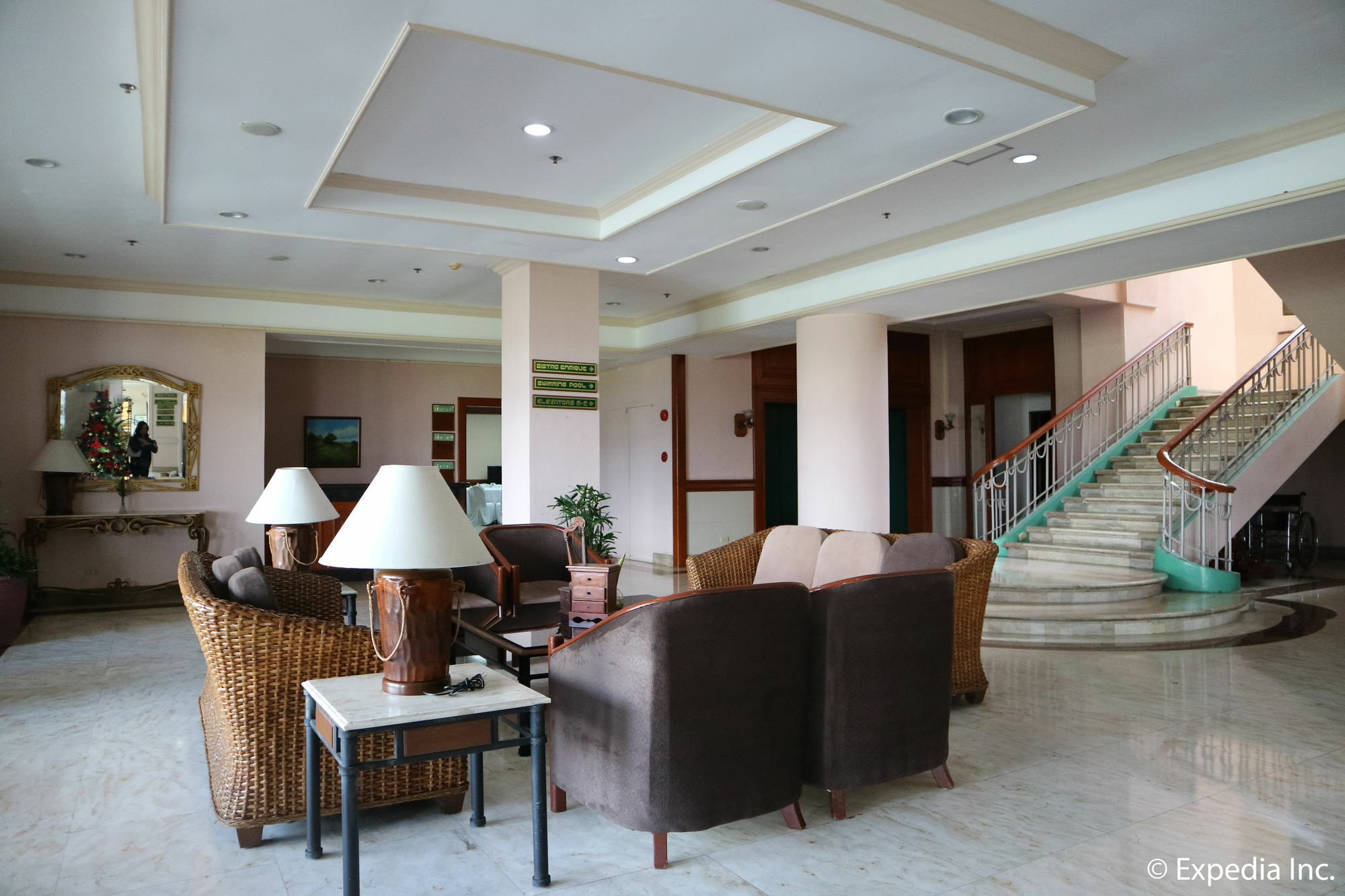 Sunrise Holiday Mansion Tagaytay City Exterior foto