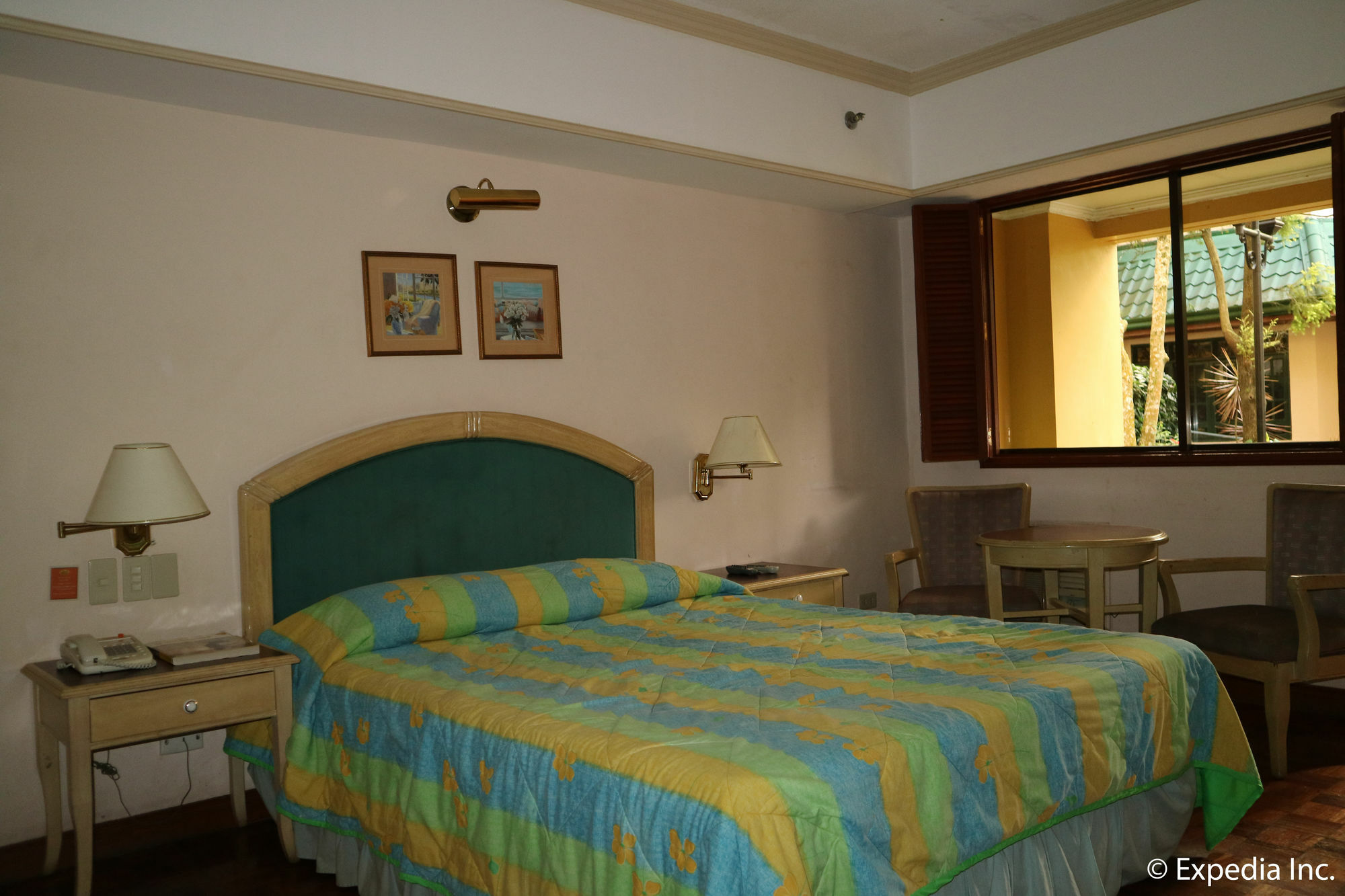 Sunrise Holiday Mansion Tagaytay City Exterior foto
